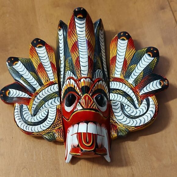 Handmade Beautiful Sri Lankan Traditional Cobra Tiki Mask - Picture 2 of 7